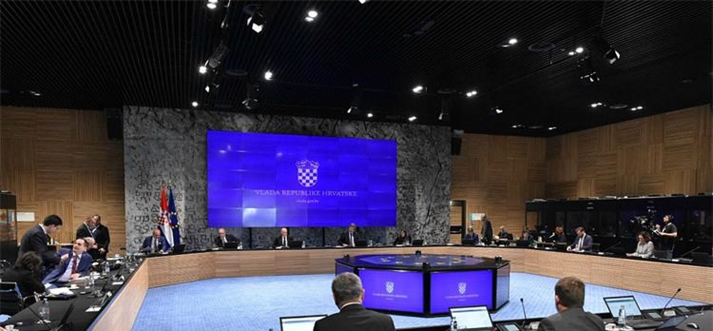 Povećana naknada roditeljima njegovateljima za 1.500 kuna, učenicima dodatni rokovi za prelazak u viši razred